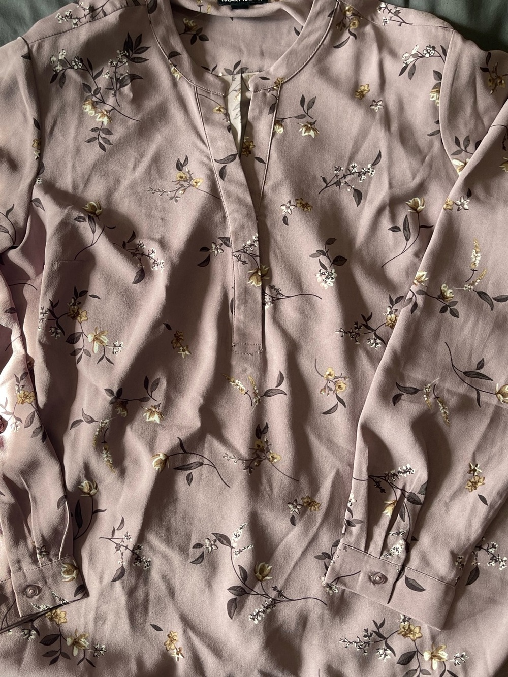 Hilary Radley Mauve Floral Long Sleeve Split V-Neck Blouse Size L Granny's Close